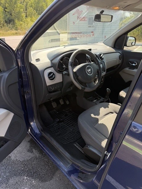 Dacia Lodgy 1, 6, снимка 11 - Автомобили и джипове - 55610416