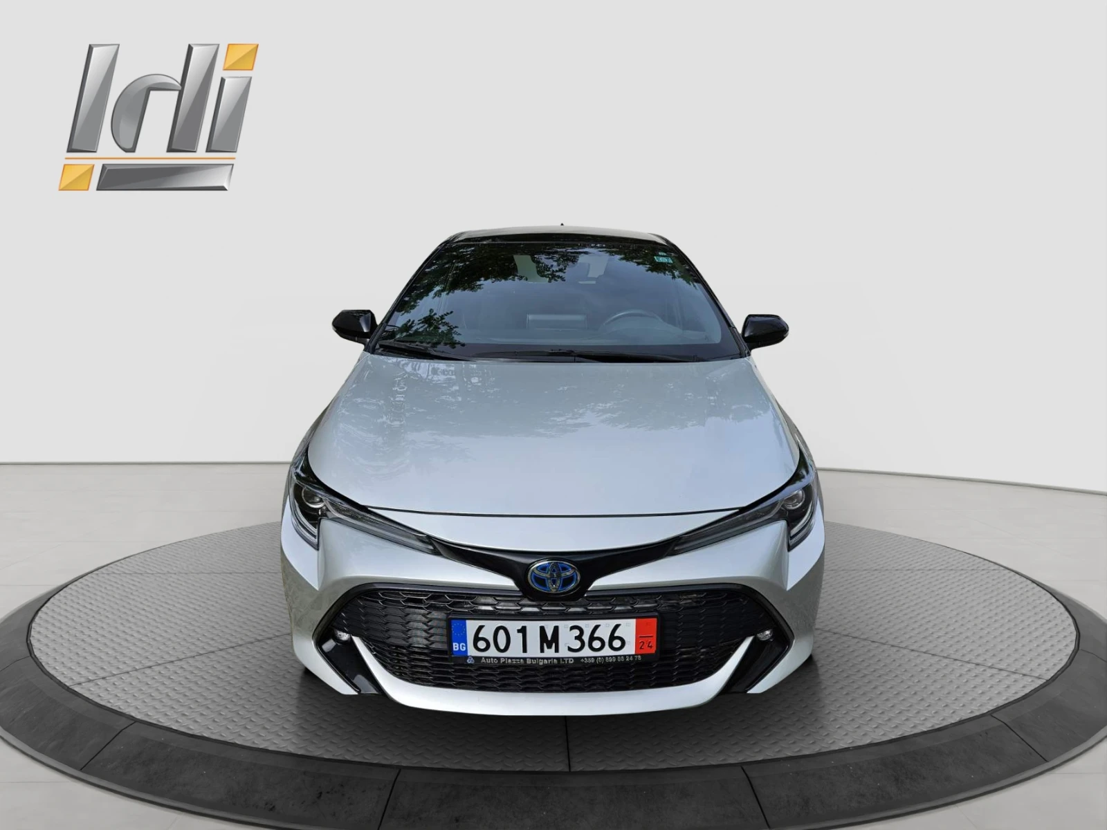Toyota Corolla 2.0 Hybrid Гаранция Черен Петък, снимка 1