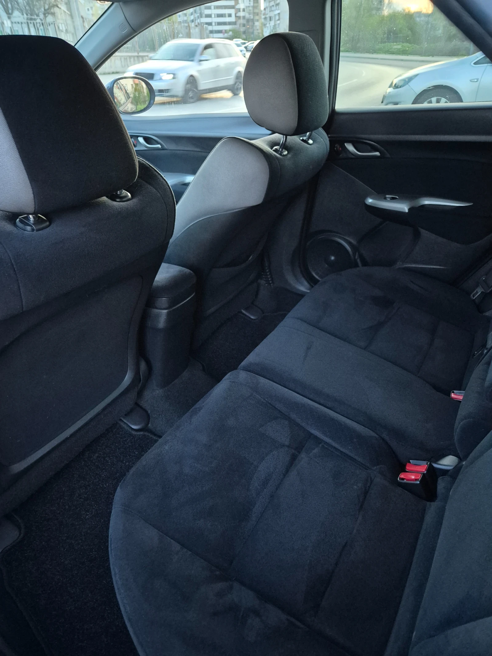 Honda Civic 1.8i ГАЗ - изображение 7