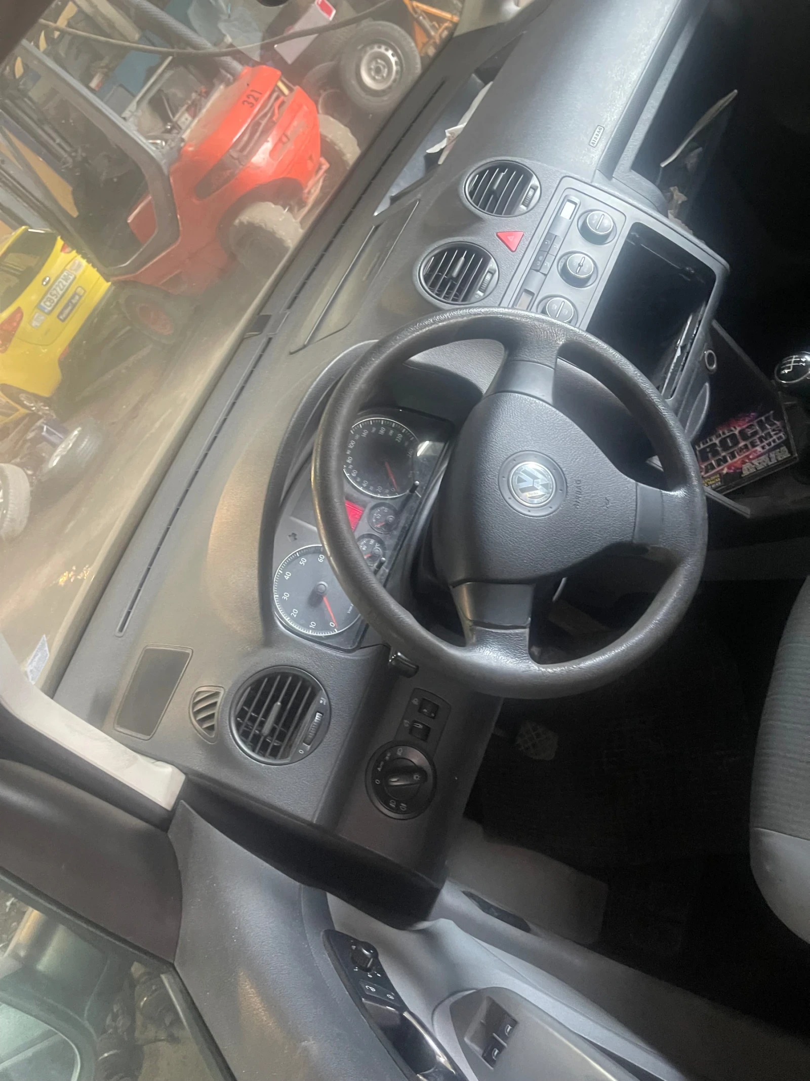 VW Caddy  - изображение 7