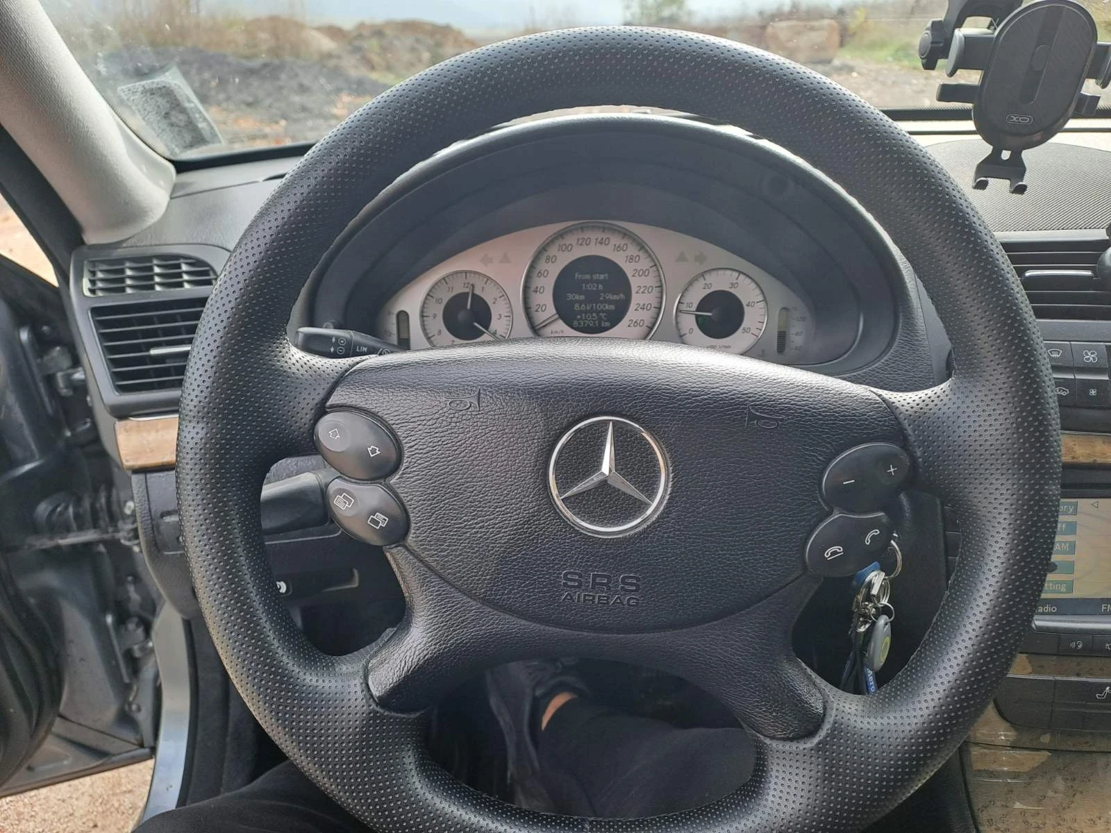 Mercedes-Benz E 220  - изображение 7