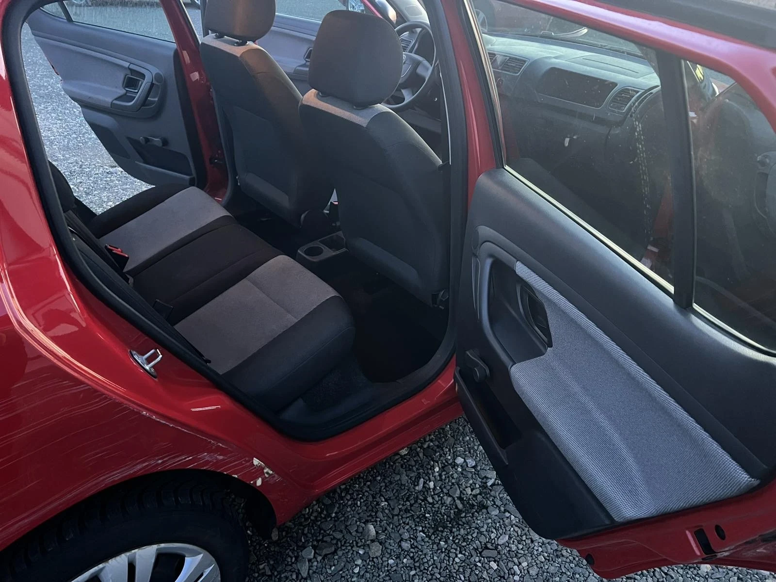 Skoda Fabia * 1.2i* 60HP* FACELIFT* EU5*  | Mobile.bg � ����������� 12