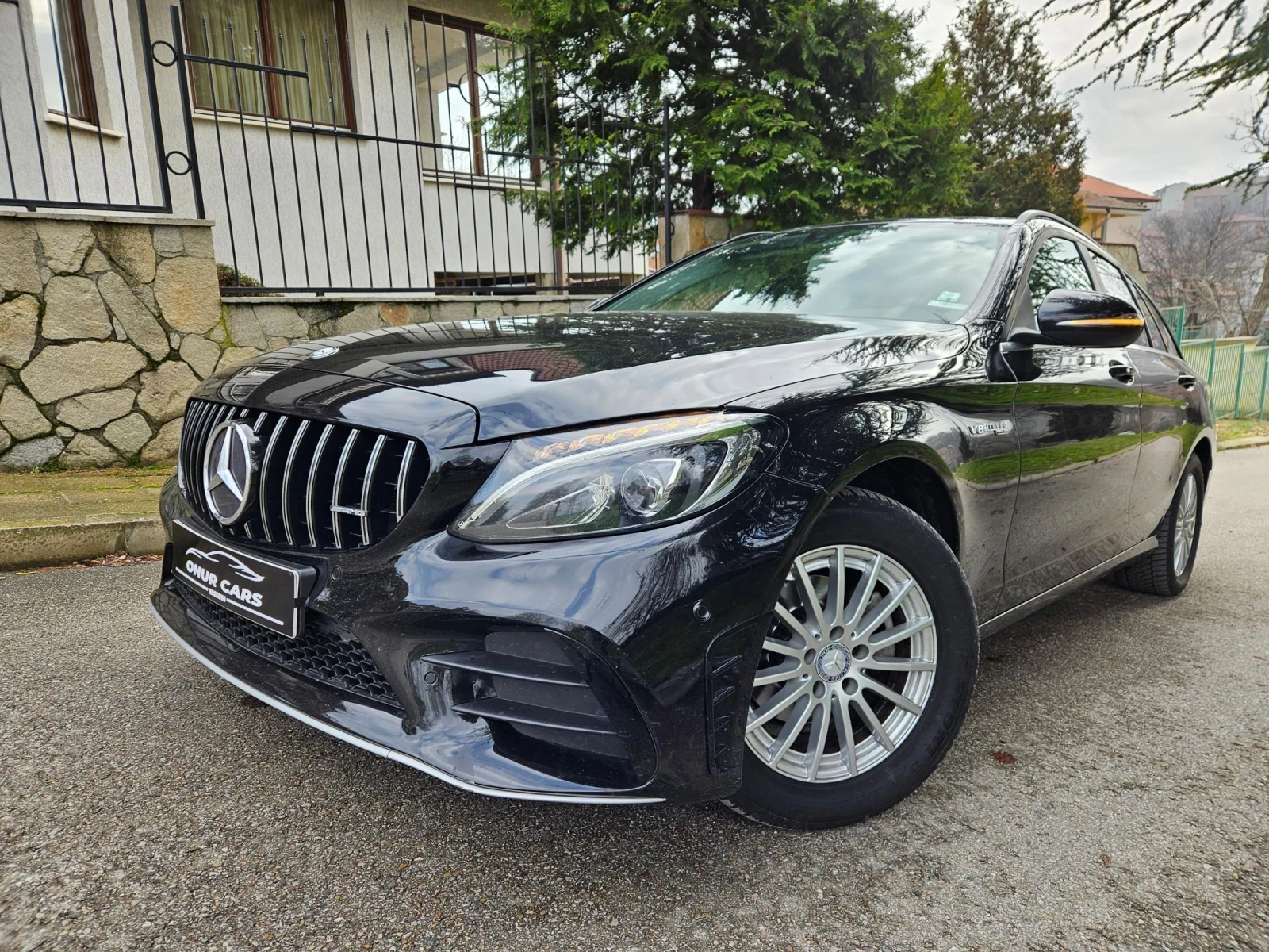 Mercedes-Benz C 180 d /AMG LINE/7G-TRONIC PLUS/DISTRONIC/CARBON/F1, снимка 2 - Автомобили и джипове - 53960841