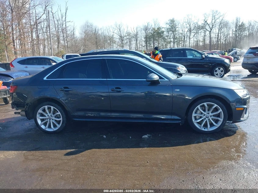 Audi A4 2.0l 45 Premium, снимка 13 - Автомобили и джипове - 54047025