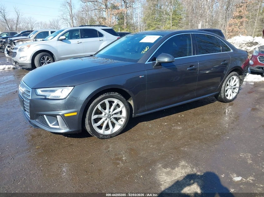 Audi A4 2.0l 45 Premium, снимка 2 - Автомобили и джипове - 54047025