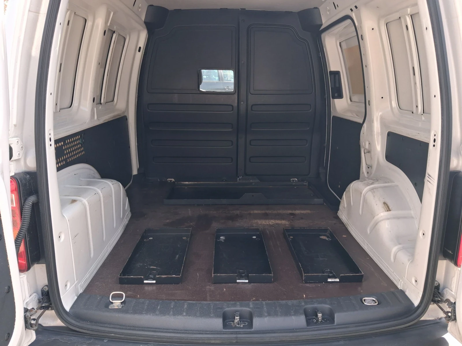 VW Caddy 2.0 , 102 к.с , климатик , 2 бр. налични, снимка 10 - Автомобили и джипове - 54146923