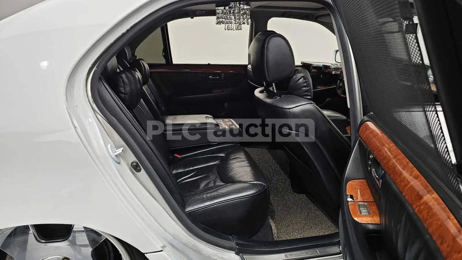 Lexus LS, снимка 11 - Автомобили и джипове - 54207271