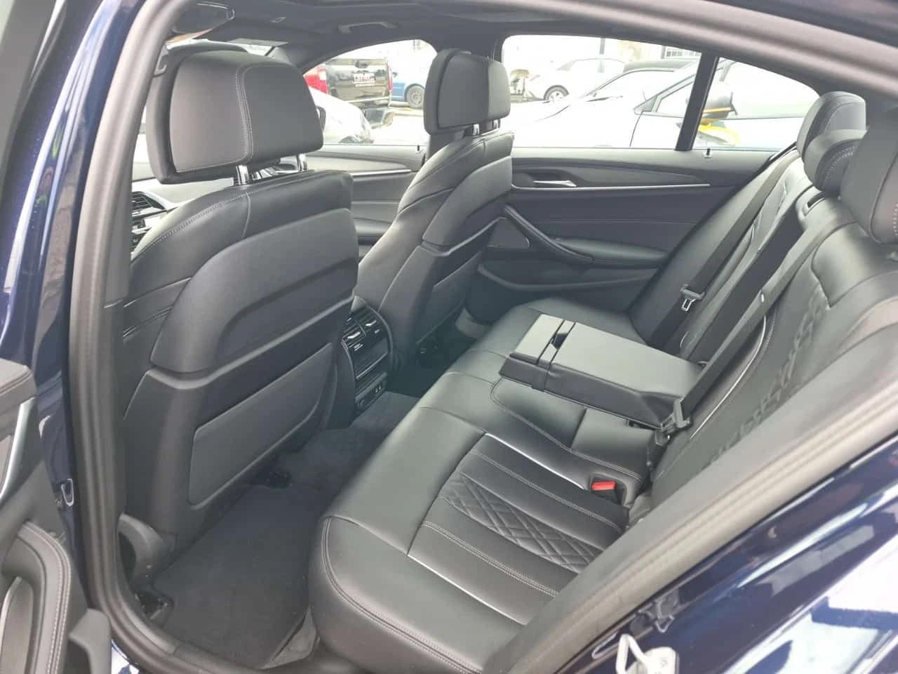 BMW 530E XDRIVE| PANORAMA| ПАМЕТ| 2 КЛЮЧА| , снимка 11 - Автомобили и джипове - 54225113