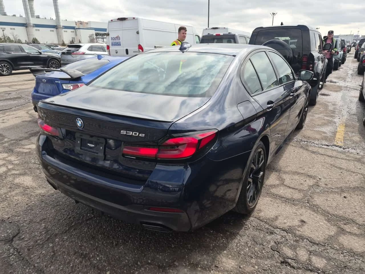 BMW 530E XDRIVE| PANORAMA| ПАМЕТ| 2 КЛЮЧА| , снимка 3 - Автомобили и джипове - 54225113