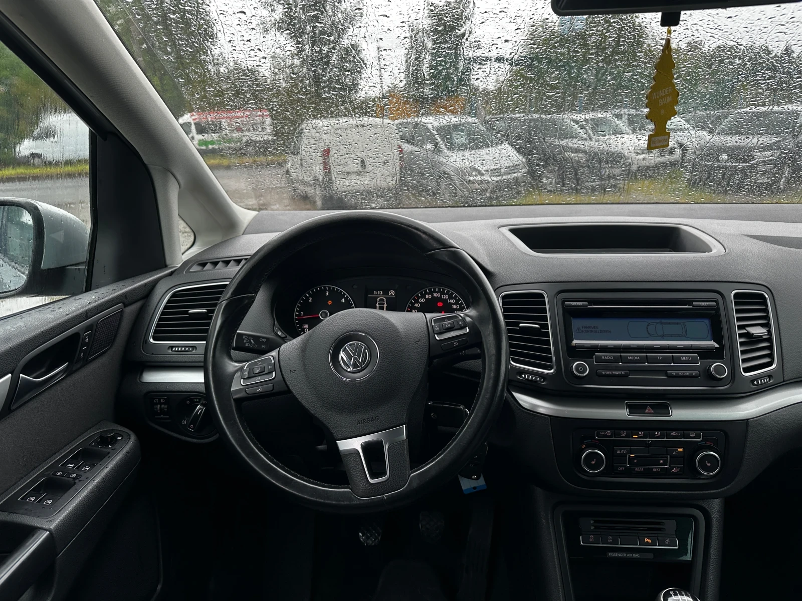 VW Sharan 2.0TDI, снимка 6 - Автомобили и джипове - 54375072