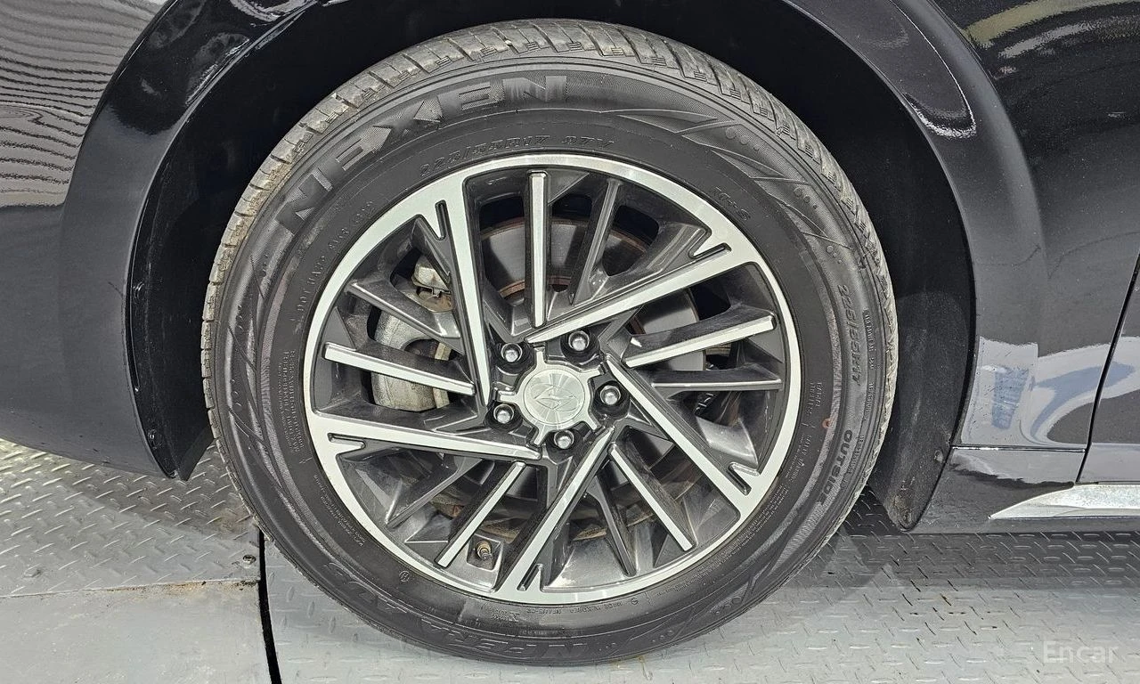 Hyundai Grandeur 3.0* LPI* PREMIUM* ПОДГРЕВ* ОБДУХВАНЕ* 360КАМЕРА* , снимка 5 - Автомобили и джипове - 54575920