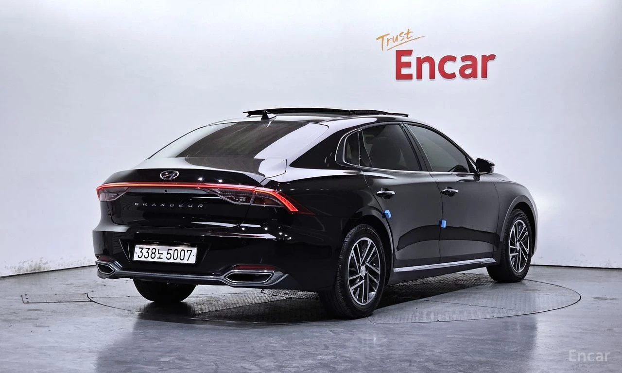 Hyundai Grandeur 3.0* LPI* PREMIUM* ПОДГРЕВ* ОБДУХВАНЕ* 360КАМЕРА* , снимка 2 - Автомобили и джипове - 54575920