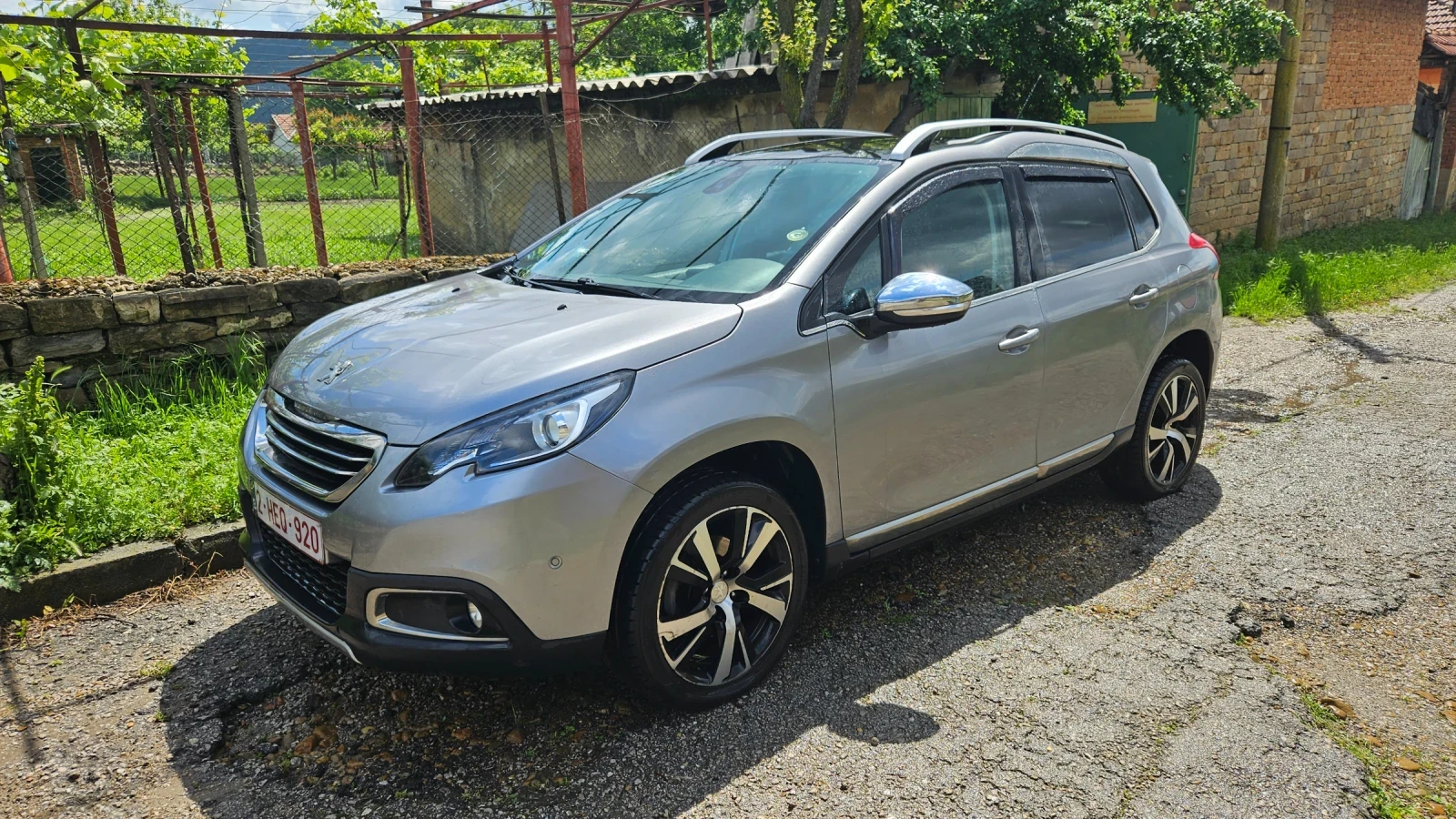 Peugeot 2008, снимка 2 - Автомобили и джипове - 54722875