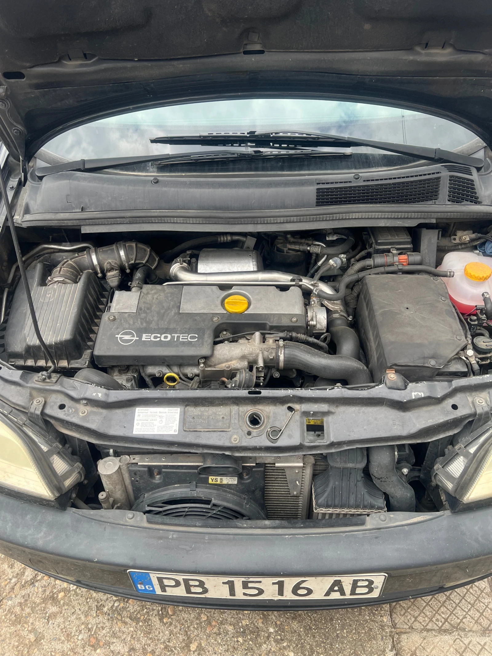 Opel Zafira 2.0, снимка 10 - Автомобили и джипове - 54914786