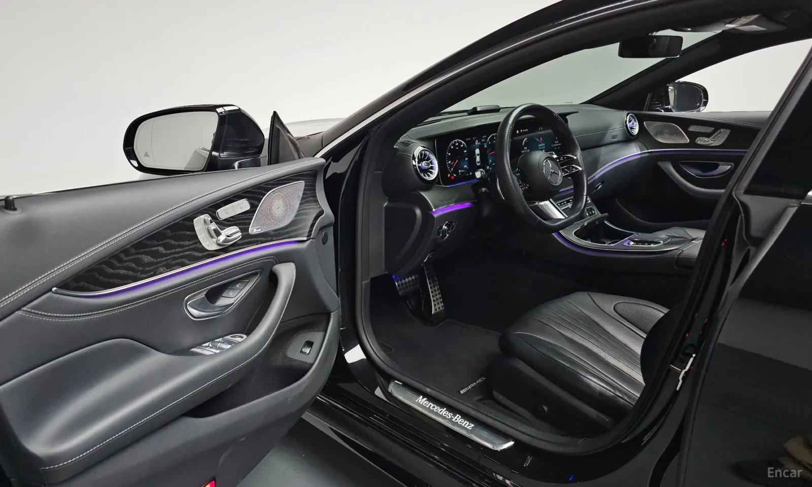 Mercedes-Benz CLS 300 AMG Line, снимка 10 - Автомобили и джипове - 55049028