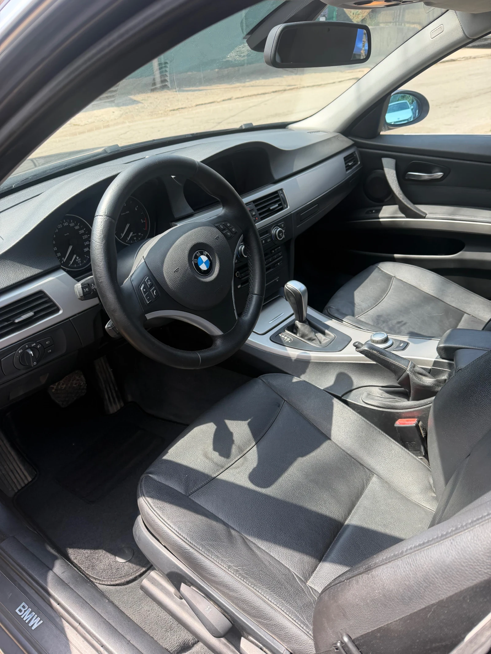 BMW 330 330d - Xenon - Swiss , снимка 7 - Автомобили и джипове - 55661192