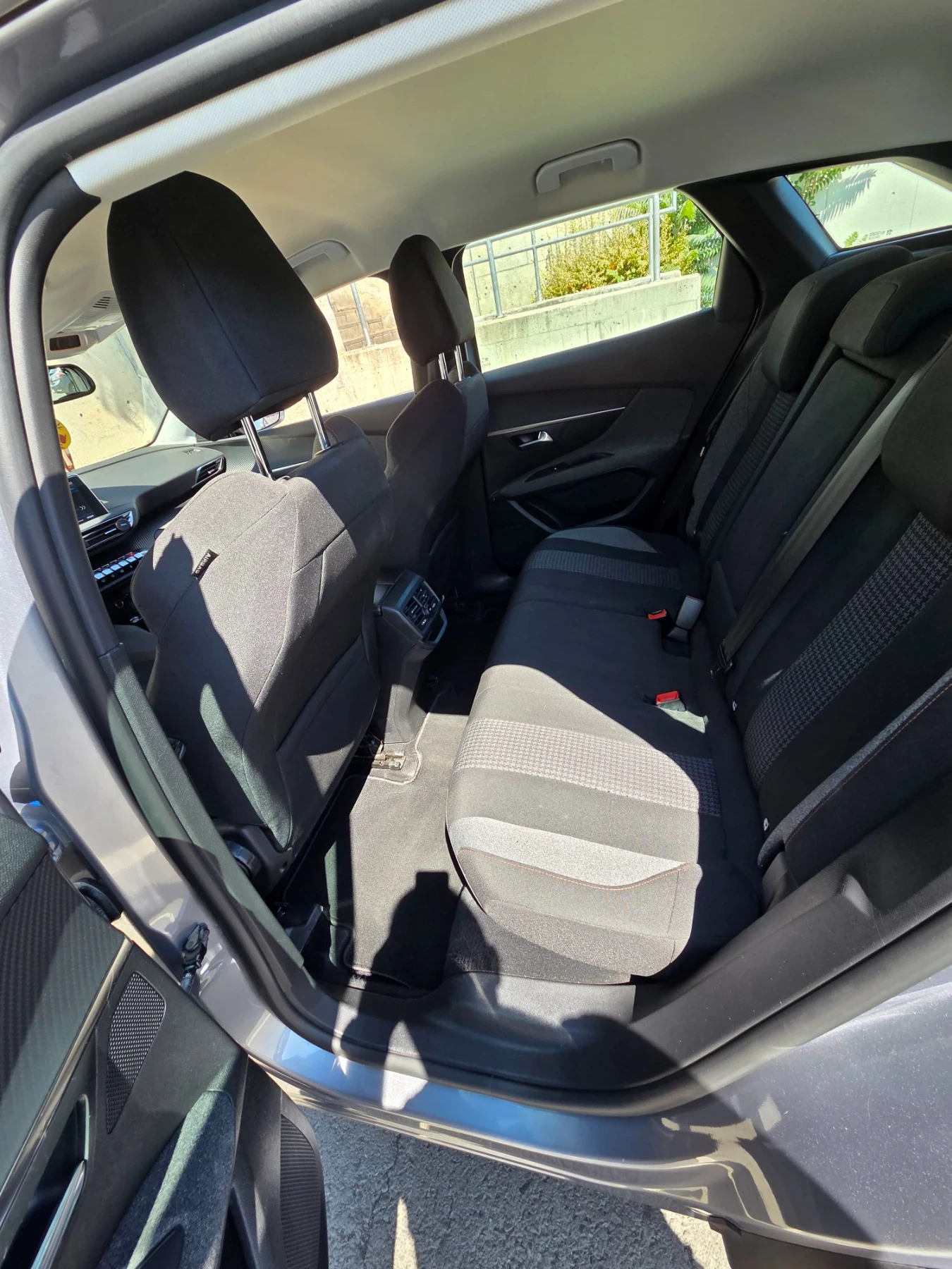 Peugeot 3008 Active Pack, снимка 8 - Автомобили и джипове - 55855672