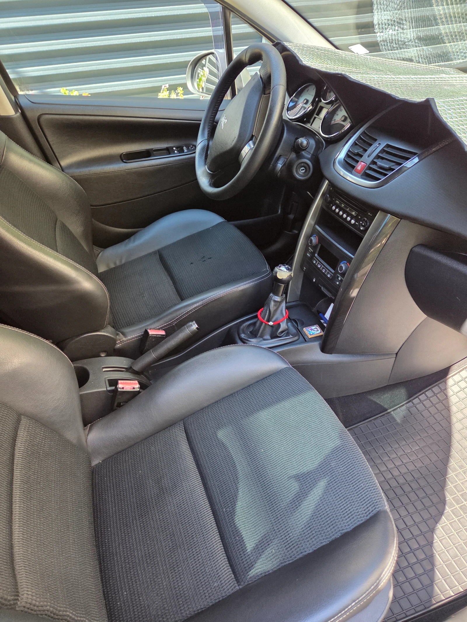 Peugeot 207 1.6 92к.с , снимка 4 - Автомобили и джипове - 56123948