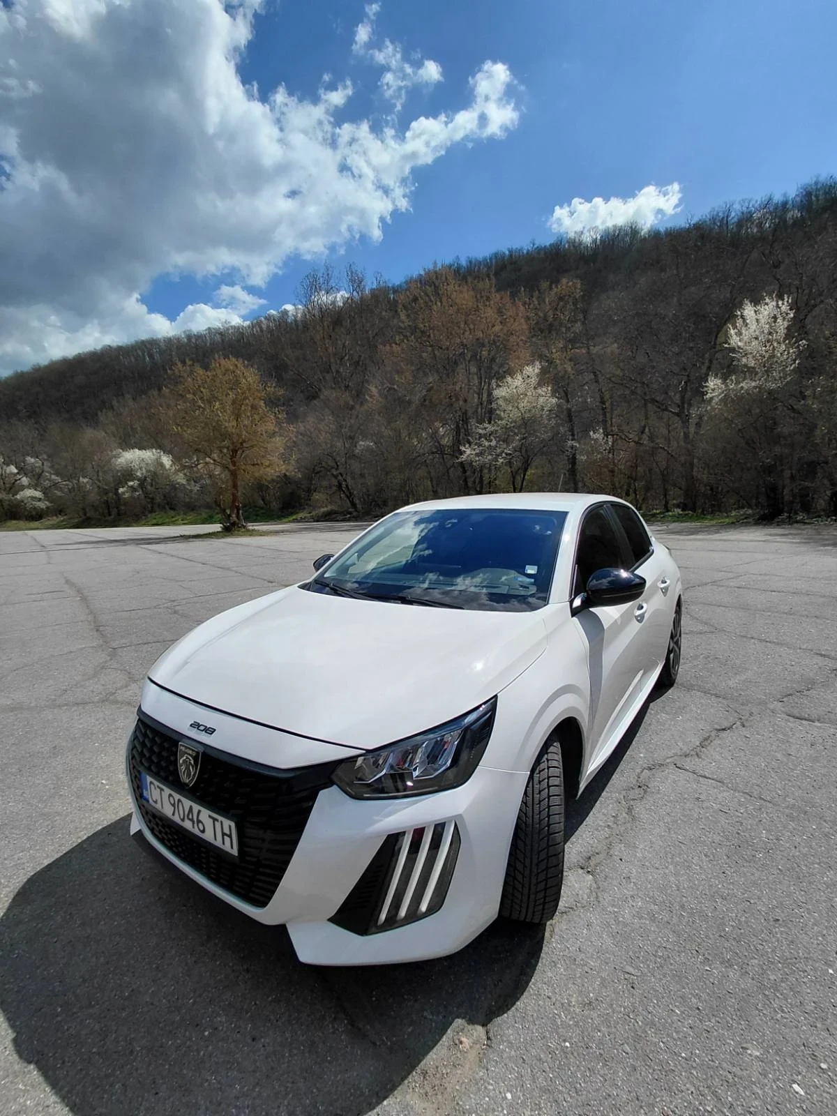 Peugeot 208 1.2 110к.с хибрид, снимка 14 - Автомобили и джипове - 56123948