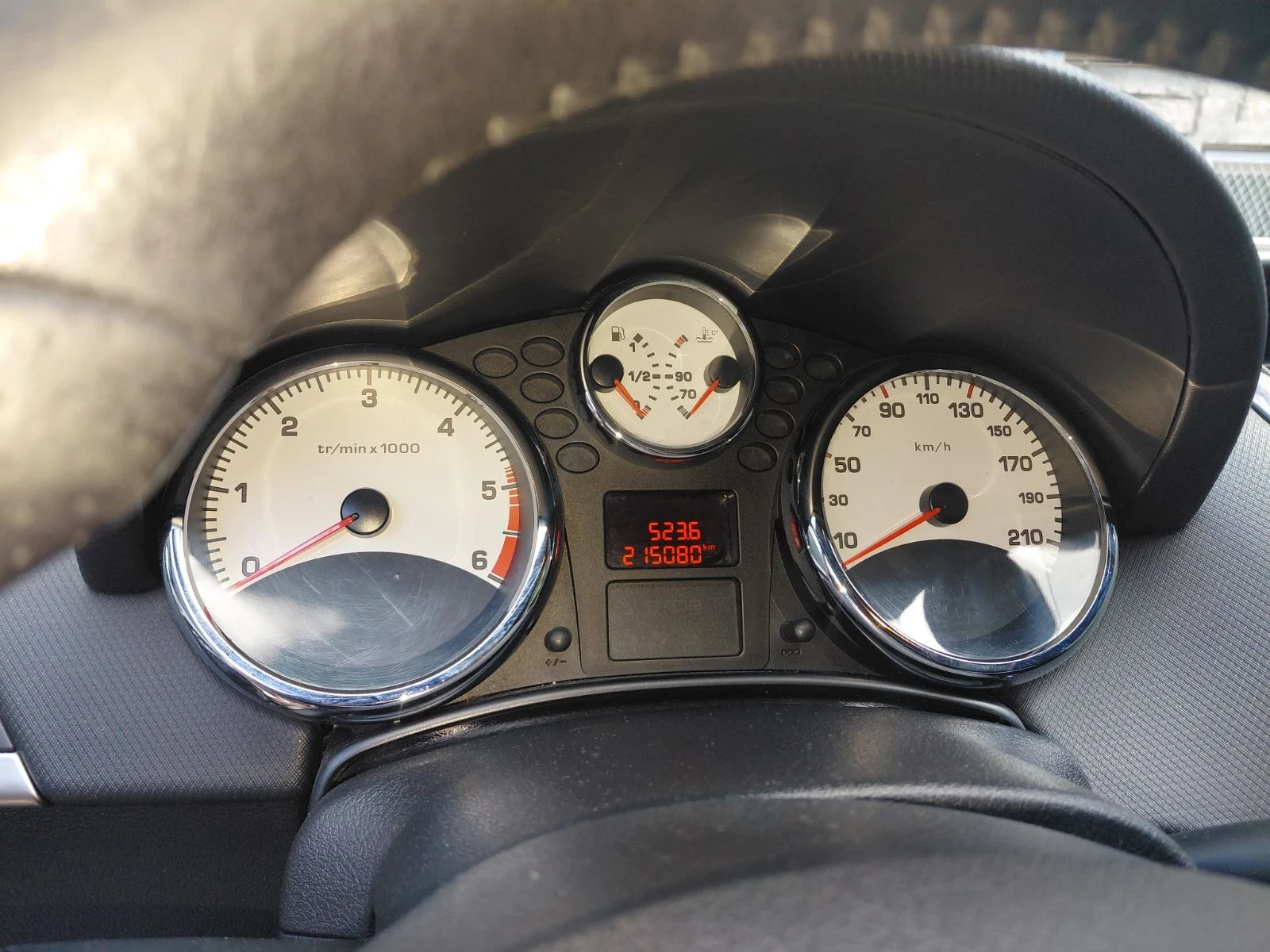 Peugeot 207 1.6 92к.с , снимка 11 - Автомобили и джипове - 56123948