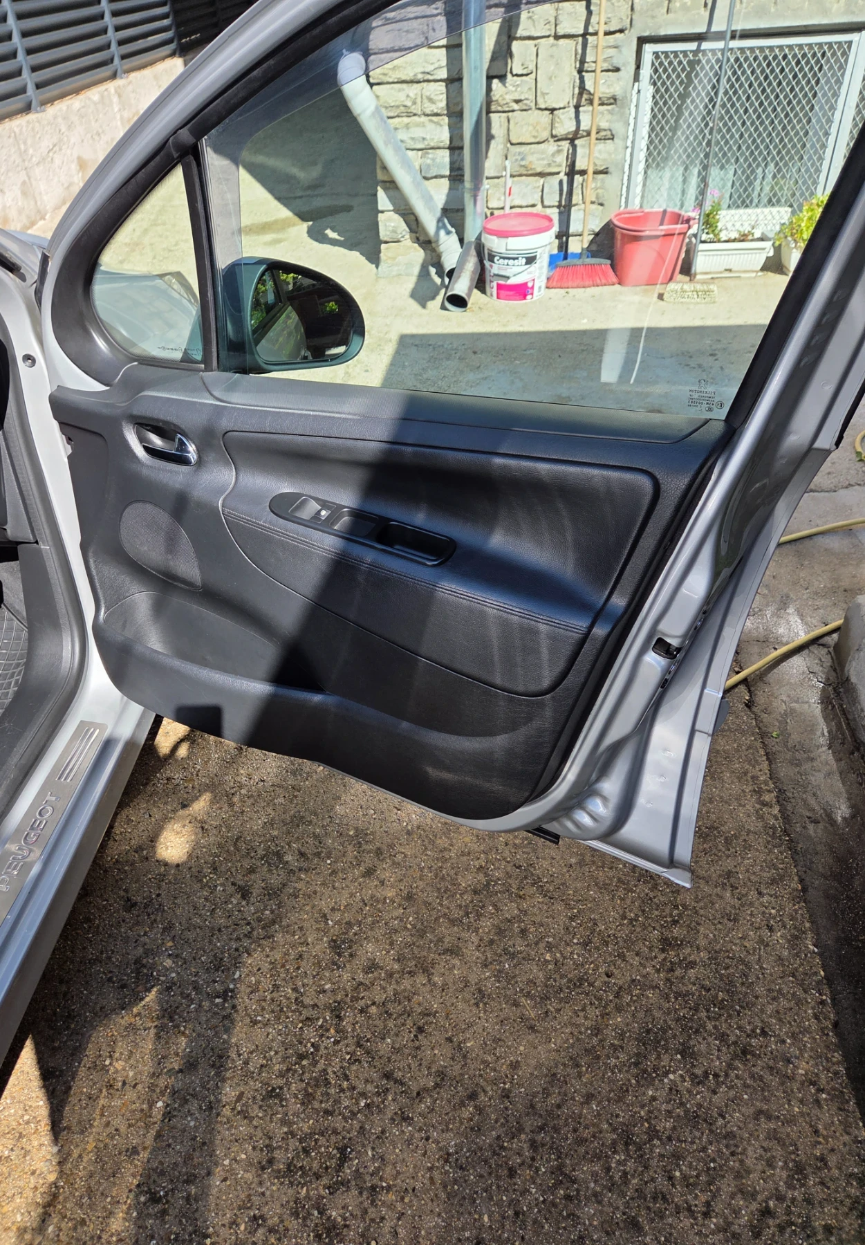 Peugeot 207 1.6 92к.с , снимка 5 - Автомобили и джипове - 56123948