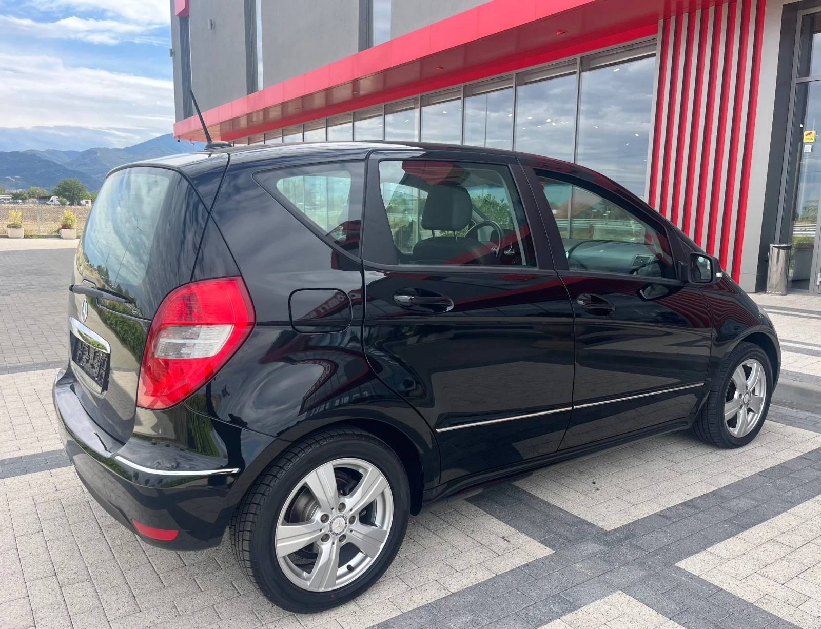 Mercedes-Benz A 160 Подгрев/Панорама, снимка 5 - Автомобили и джипове - 56185154