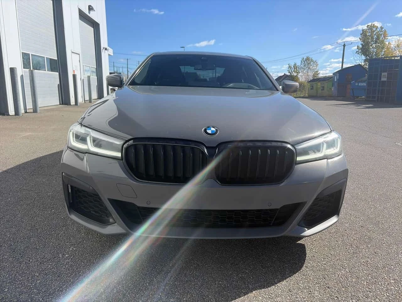BMW 530E * xDrive * CARFAX * M Package * SOFT CLOSE * , снимка 2 - Автомобили и джипове - 56447021