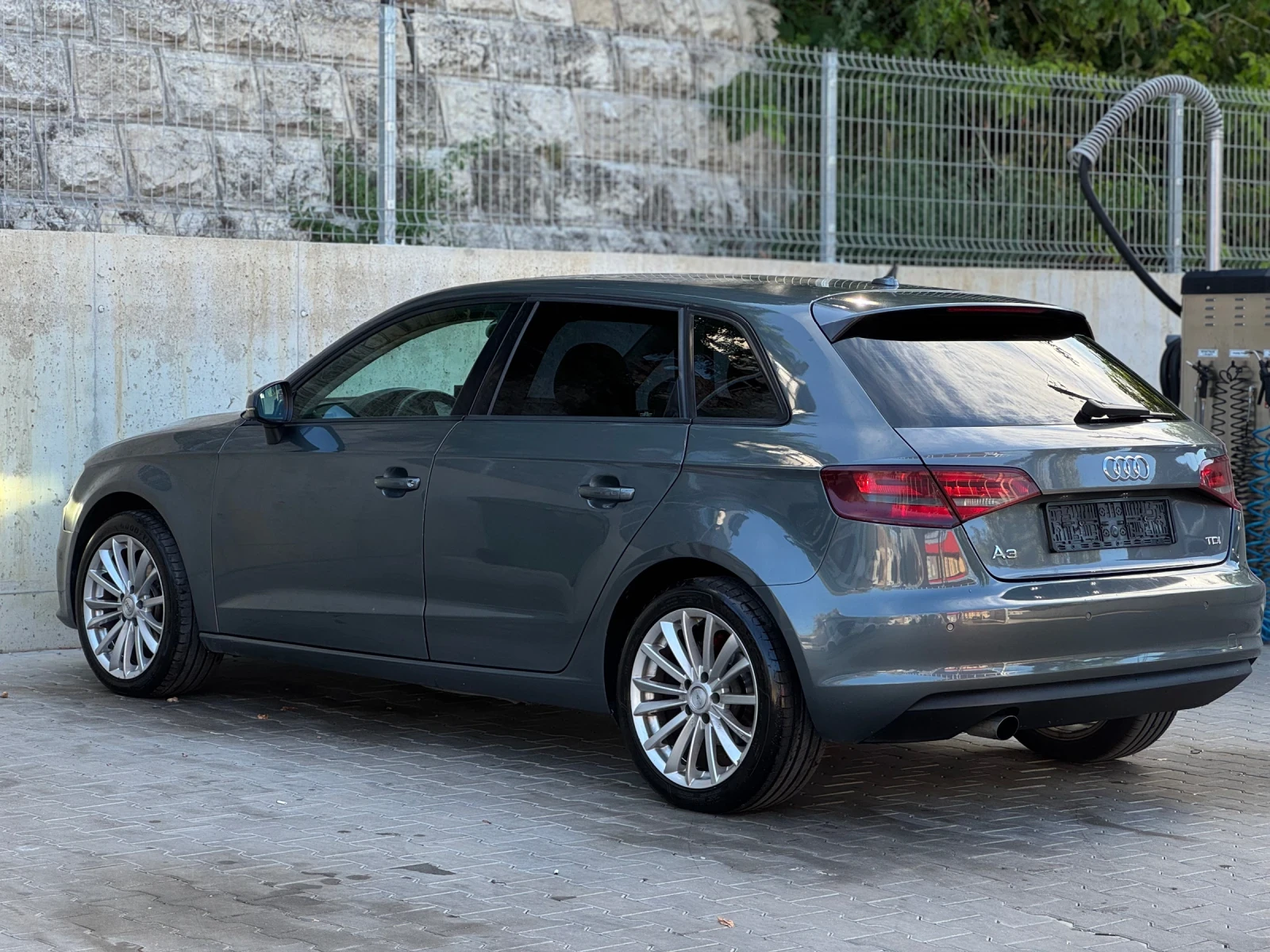 Audi A3 КРАЙНА ЦЕНА, снимка 4 - Автомобили и джипове - 56451728
