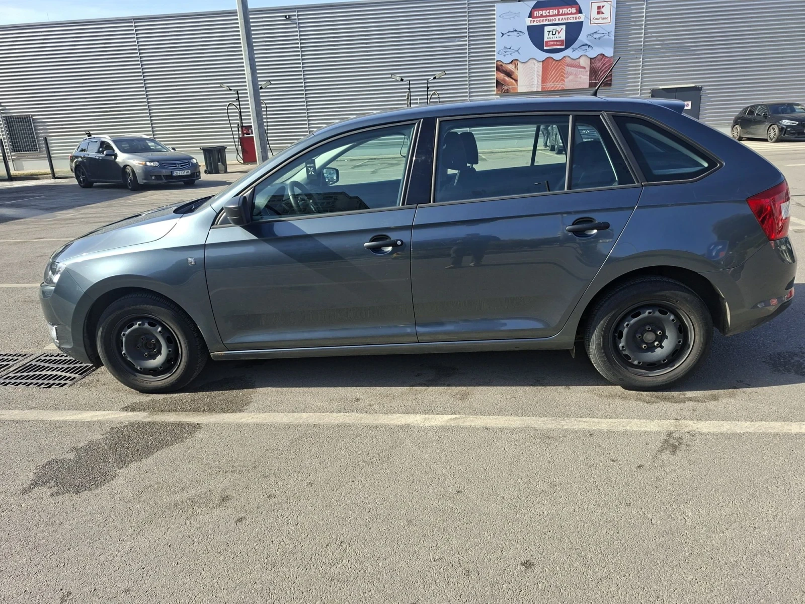 Skoda Rapid, снимка 3 - Автомобили и джипове - 56583303