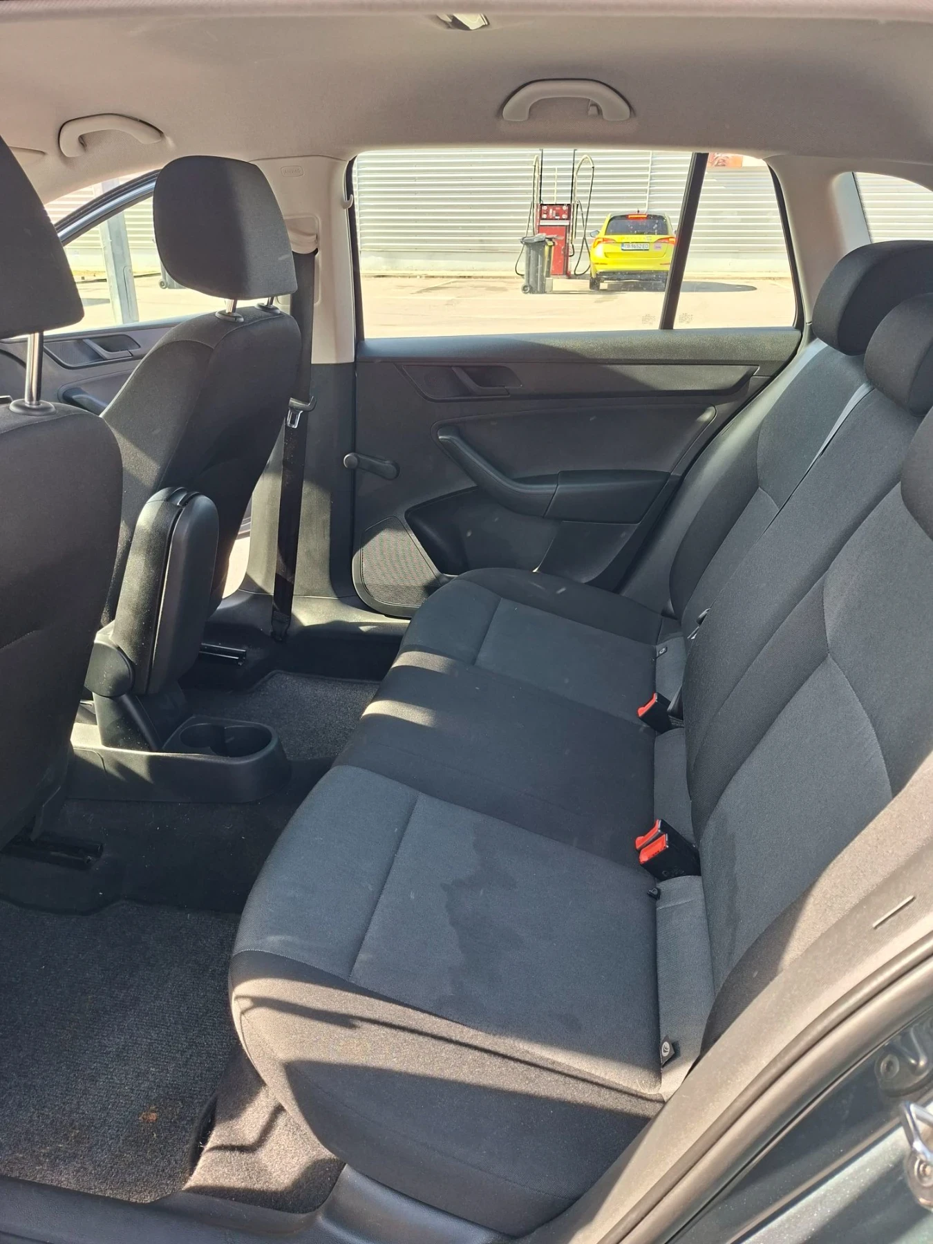 Skoda Rapid, снимка 10 - Автомобили и джипове - 56583303