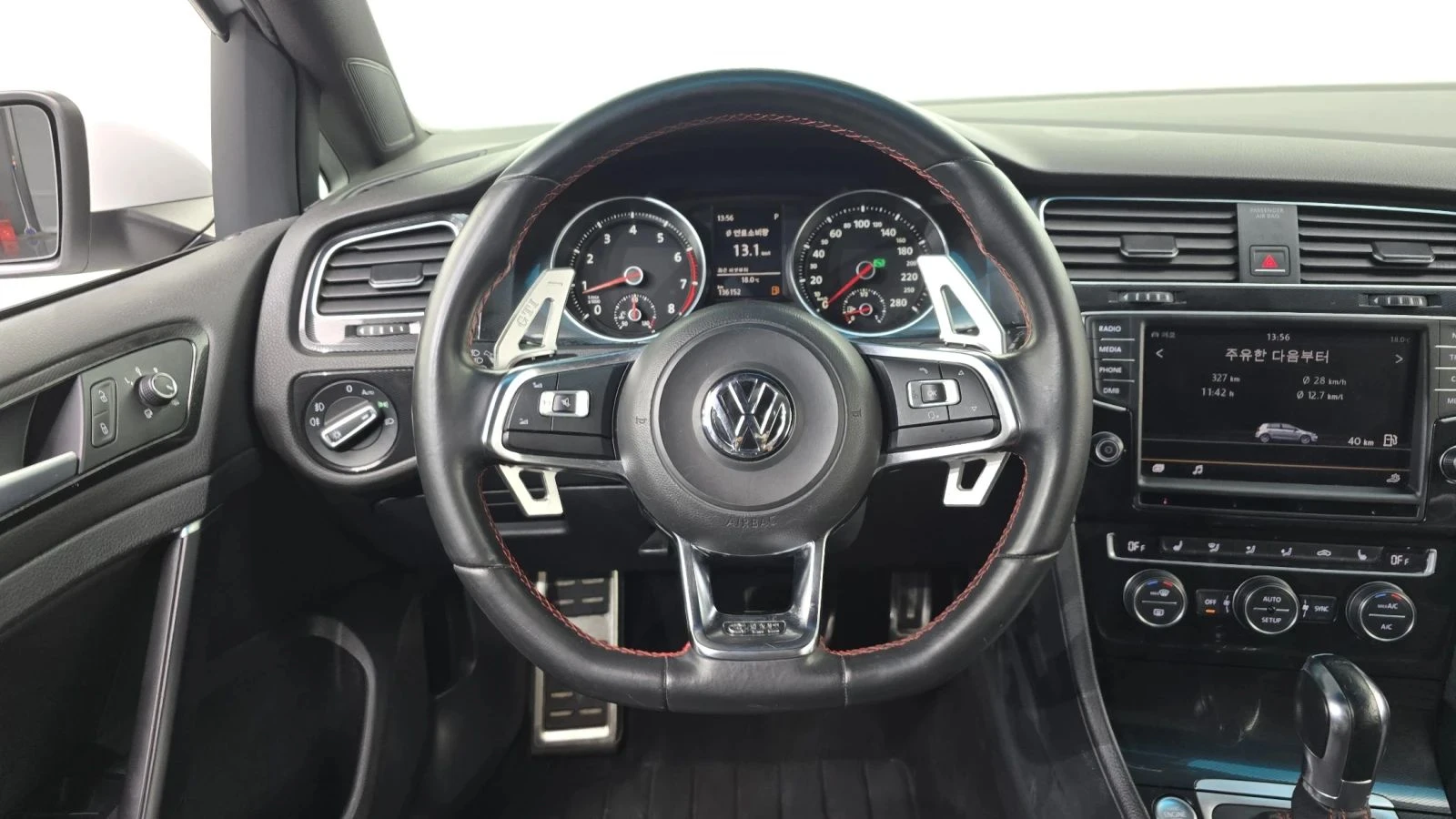 VW Golf, снимка 14 - Автомобили и джипове - 56689659