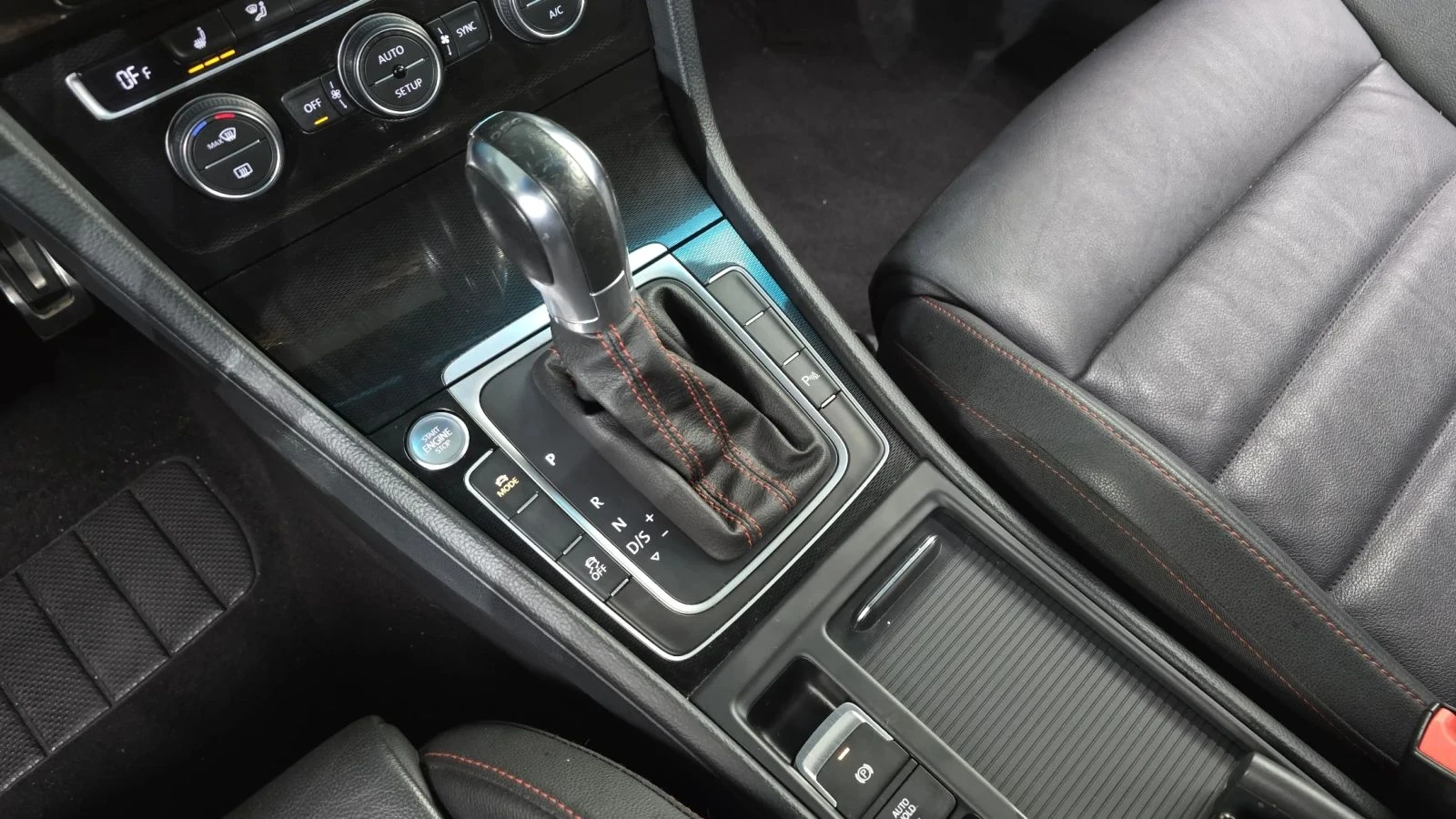 VW Golf, снимка 9 - Автомобили и джипове - 56689659