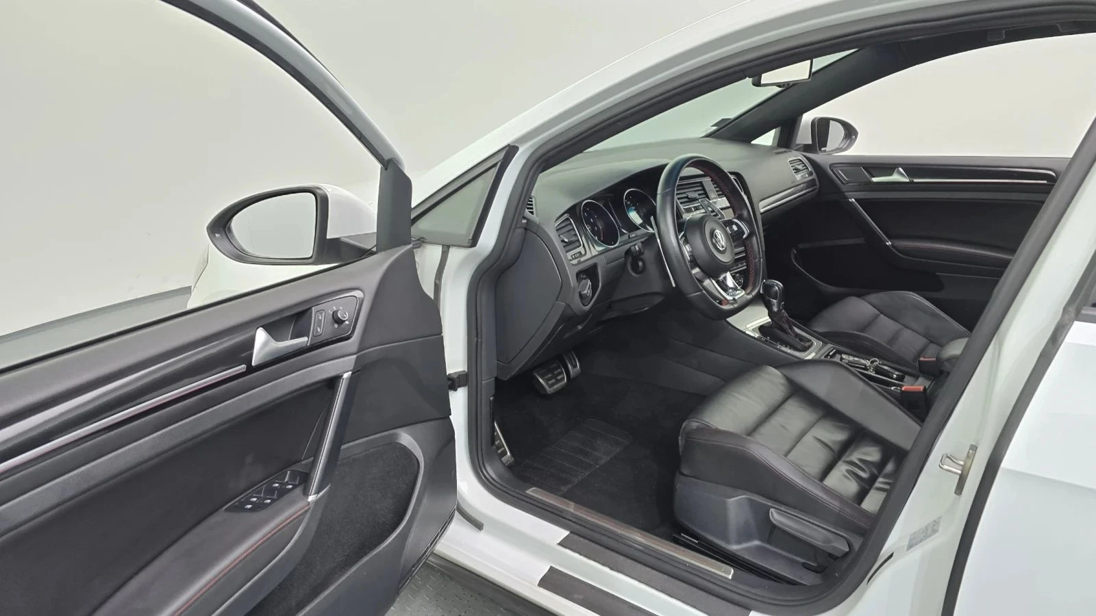 VW Golf, снимка 10 - Автомобили и джипове - 56689659