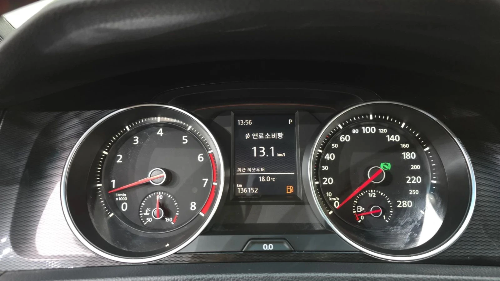 VW Golf, снимка 8 - Автомобили и джипове - 56689659