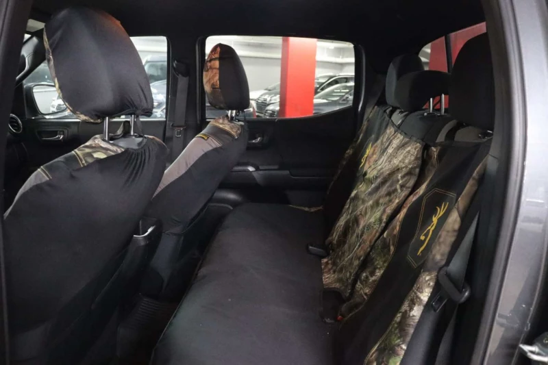 Toyota Tacoma CARFAX* АВТОФИНАНСИРАНЕ БЕЗ ПЪРВОНАЧАЛНА ВНОСКА, снимка 9 - Автомобили и джипове - 52731662