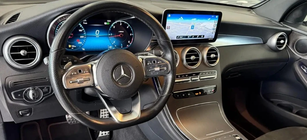 Mercedes-Benz GLC 220 d 4Matic AMG - line - изображение 4