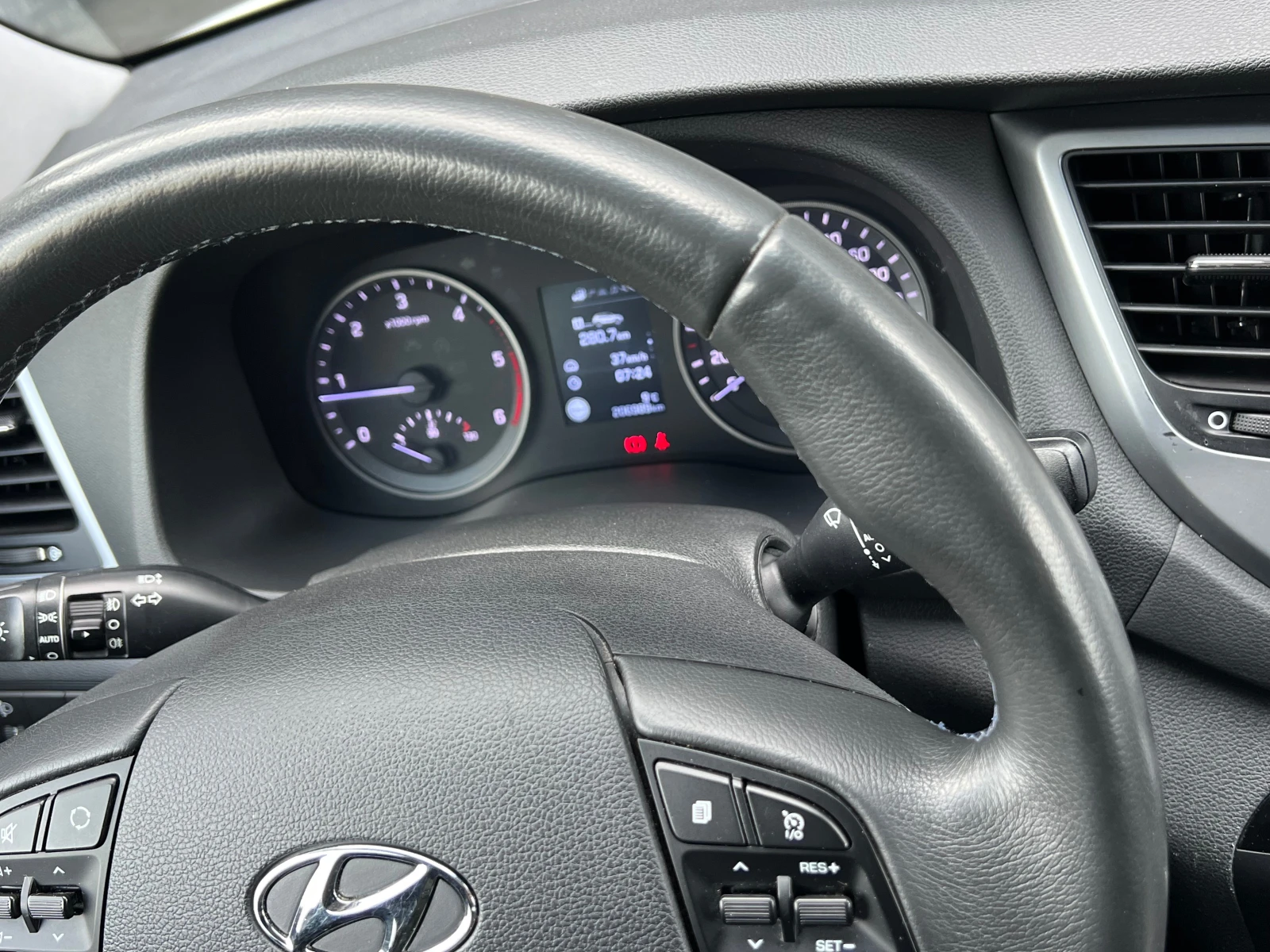 Hyundai Tucson 2.0CRDI, 4X4, FULL SERVICE-KATO HOB!!! | Mobile.bg   12