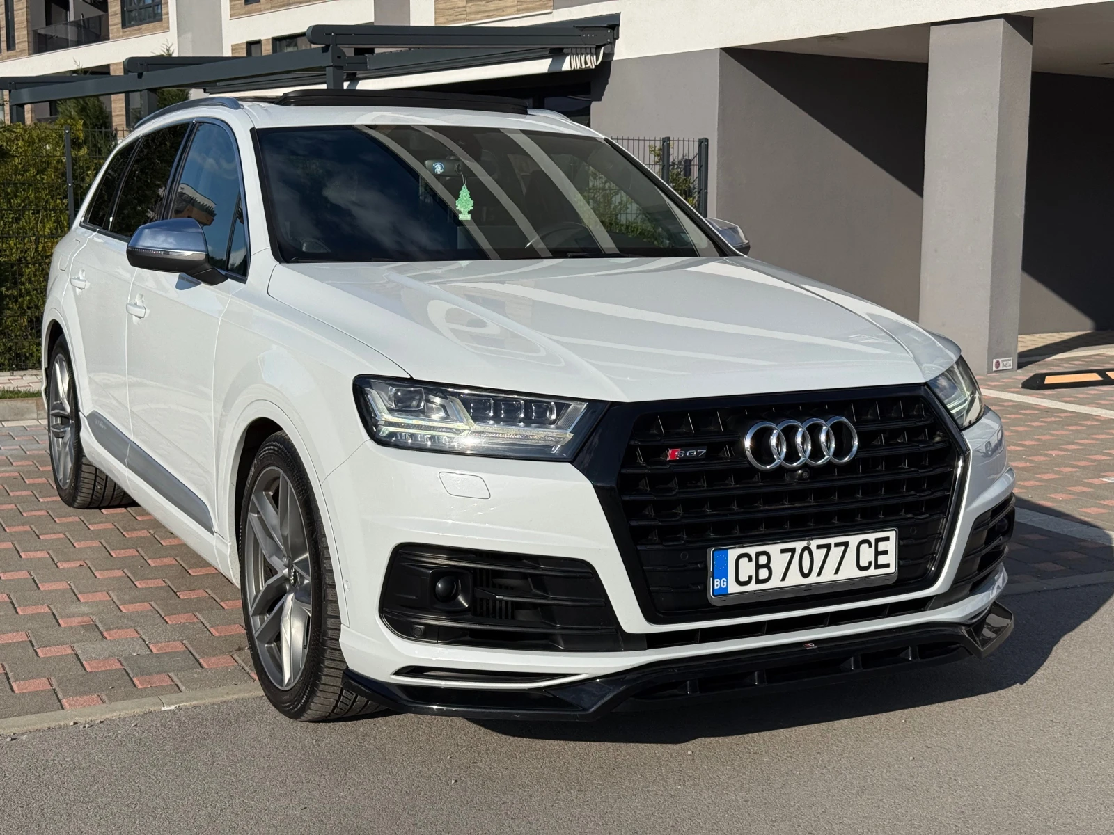 Audi SQ7 4.0* V8* 435hp* Panorama* ACC* 360* BOSE* , снимка 3 - Автомобили и джипове - 54360382