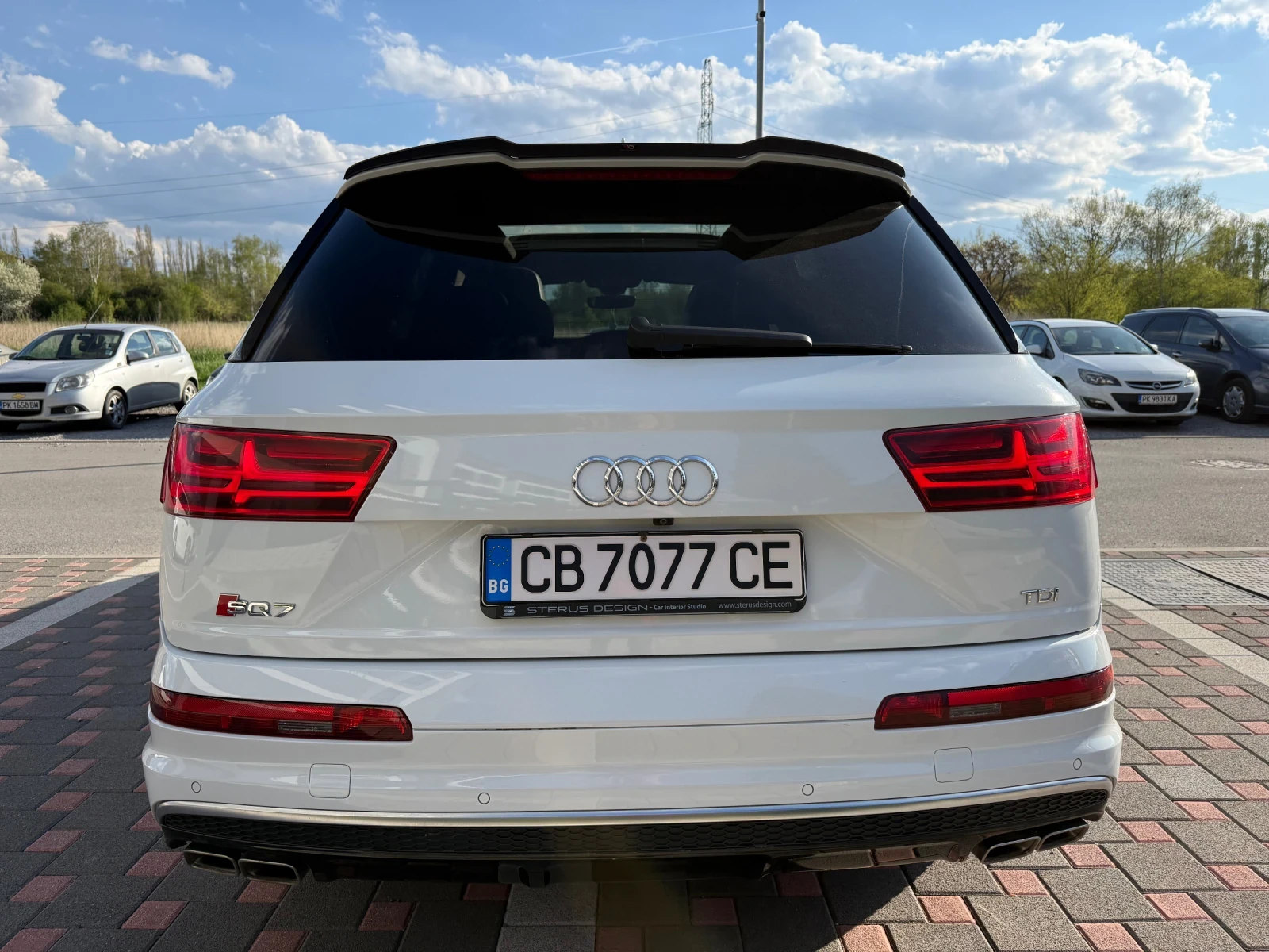 Audi SQ7 4.0* V8* 435hp* Panorama* ACC* 360* BOSE* , снимка 7 - Автомобили и джипове - 54360382