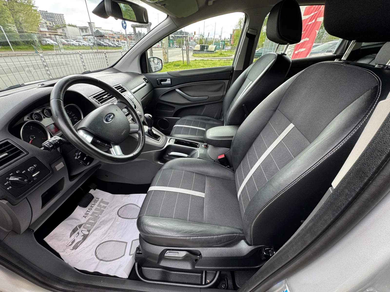 Ford Kuga 2.0TDCi/AVTOMAT/4x4, снимка 11 - Автомобили и джипове - 54373802