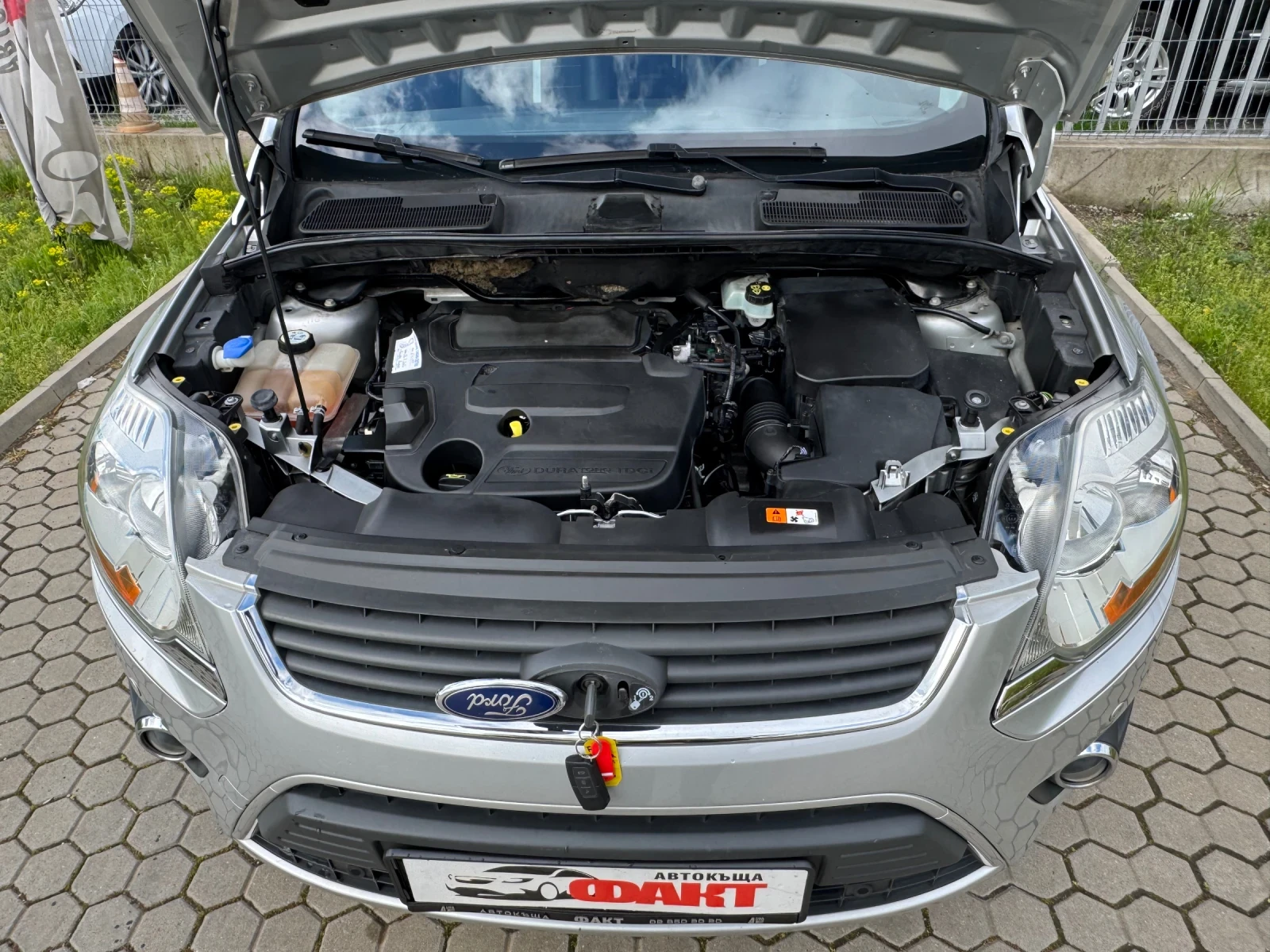 Ford Kuga 2.0TDCi/AVTOMAT/4x4, снимка 15 - Автомобили и джипове - 54373802