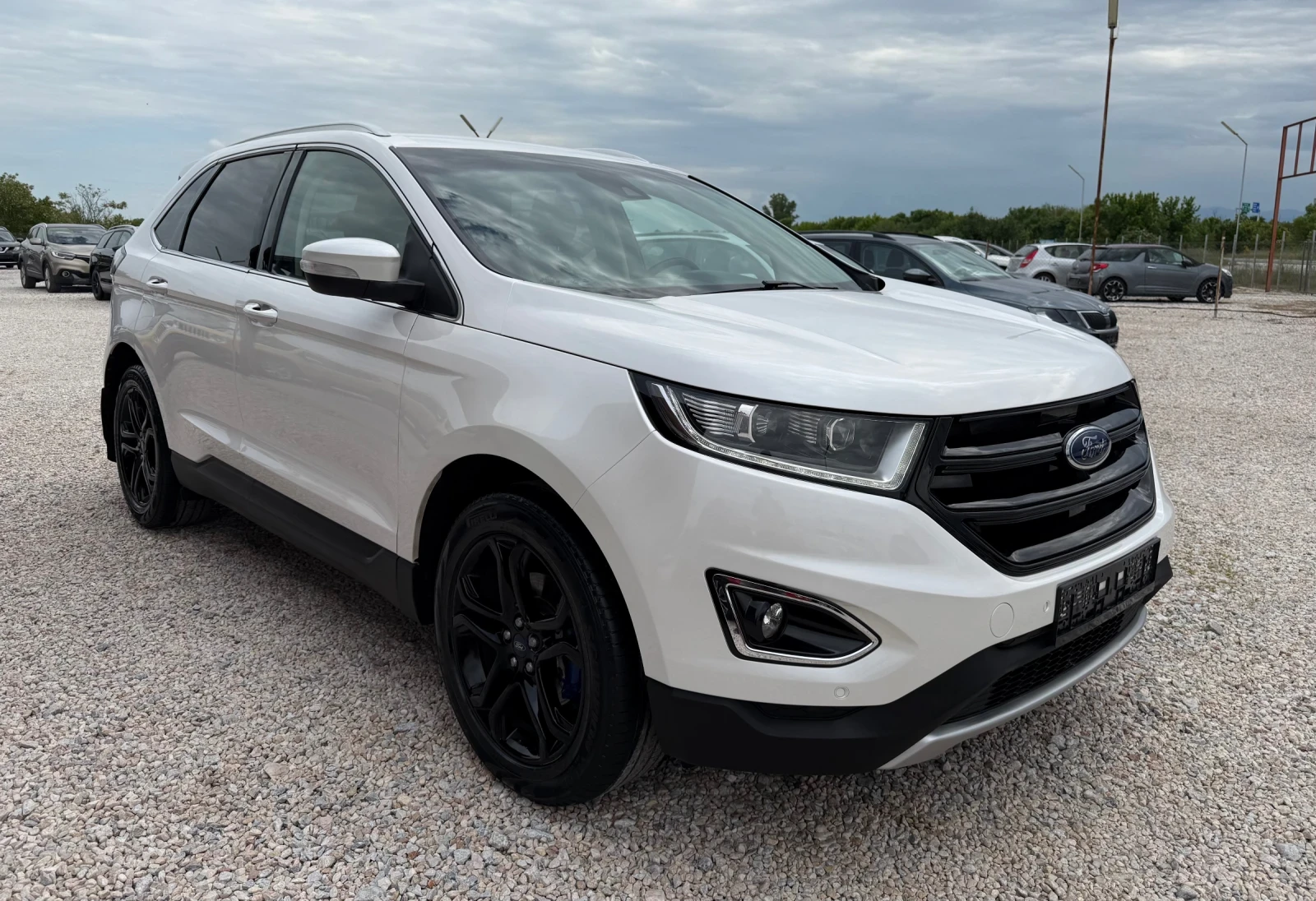 Ford Edge * 2.0* TDCI* 210к.с* KeyLess* Сервизна* История* , снимка 2 - Автомобили и джипове - 54606292