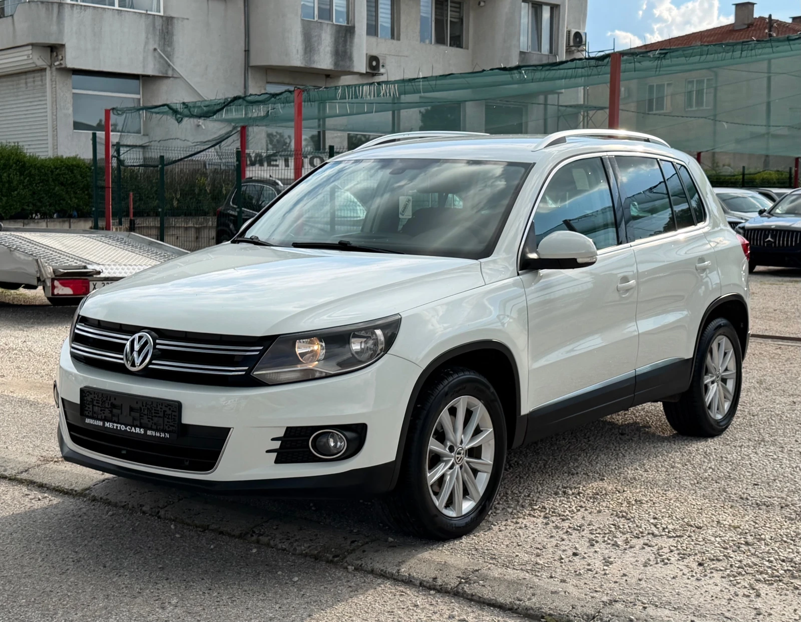 VW Tiguan 2.0TDI* 4x4* АВТОМАТ, снимка 15 - Автомобили и джипове - 54671964