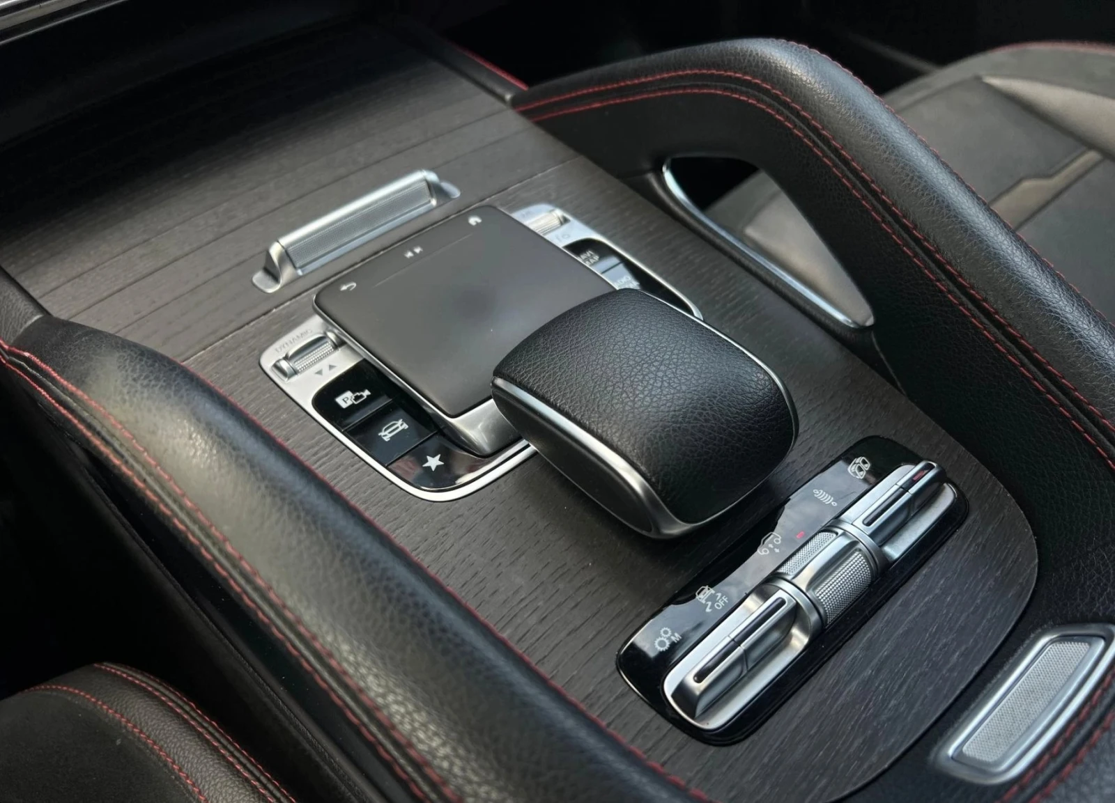 Mercedes-Benz GLE 53 4MATIC + AMG MHEV, снимка 7 - Автомобили и джипове - 55920560