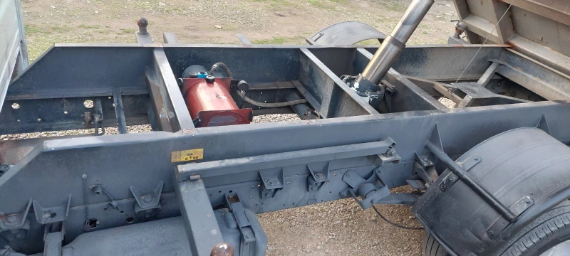 Iveco Daily 2.3 jtd  тристранен, снимка 6 - Бусове и автобуси - 52842696