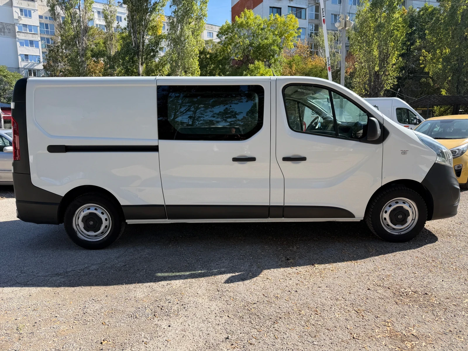 Opel Vivaro 1.6CDTI* L2 H1, снимка 5 - Бусове и автобуси - 56220761