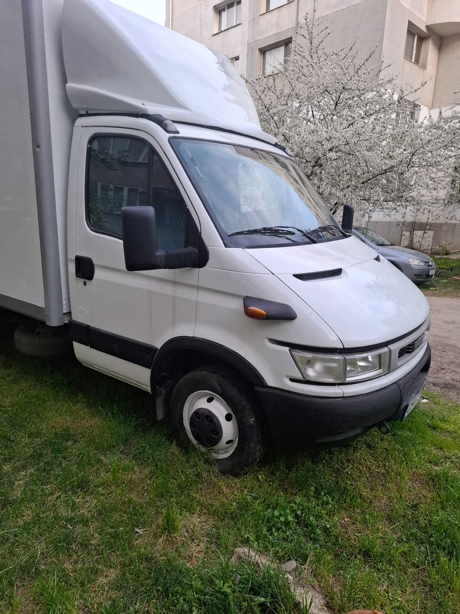 Iveco Daily, снимка 2 - Камиони - 54225626