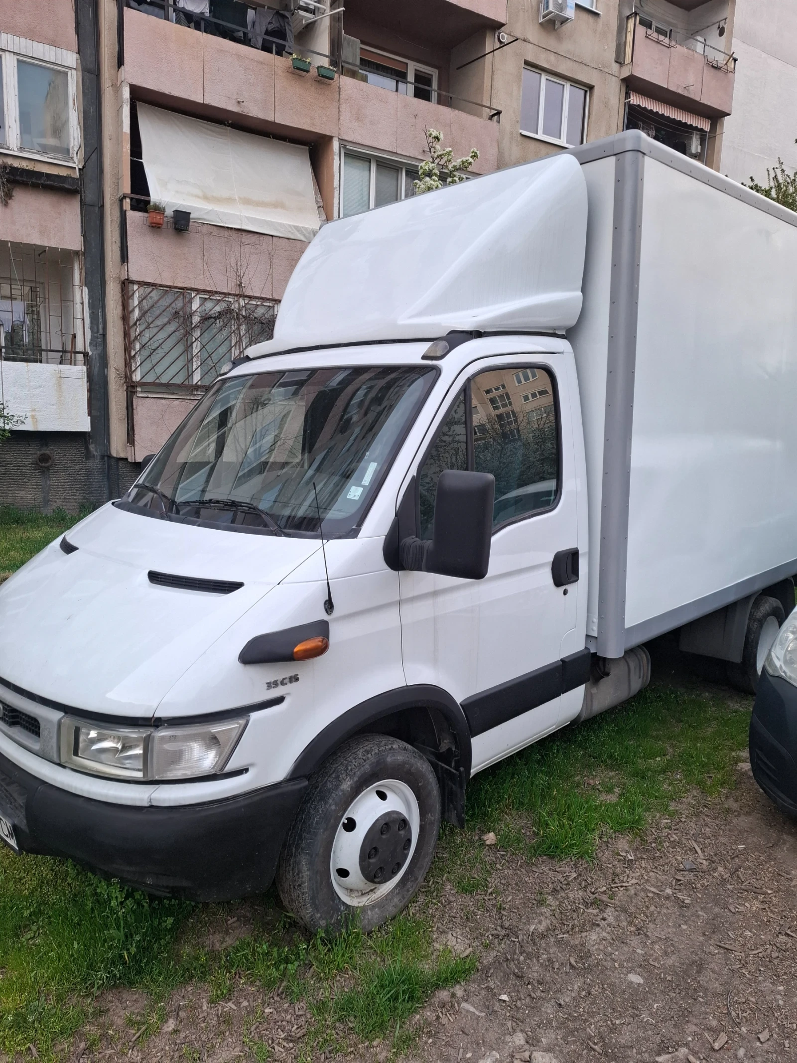 Iveco Daily, снимка 3 - Камиони - 54225626