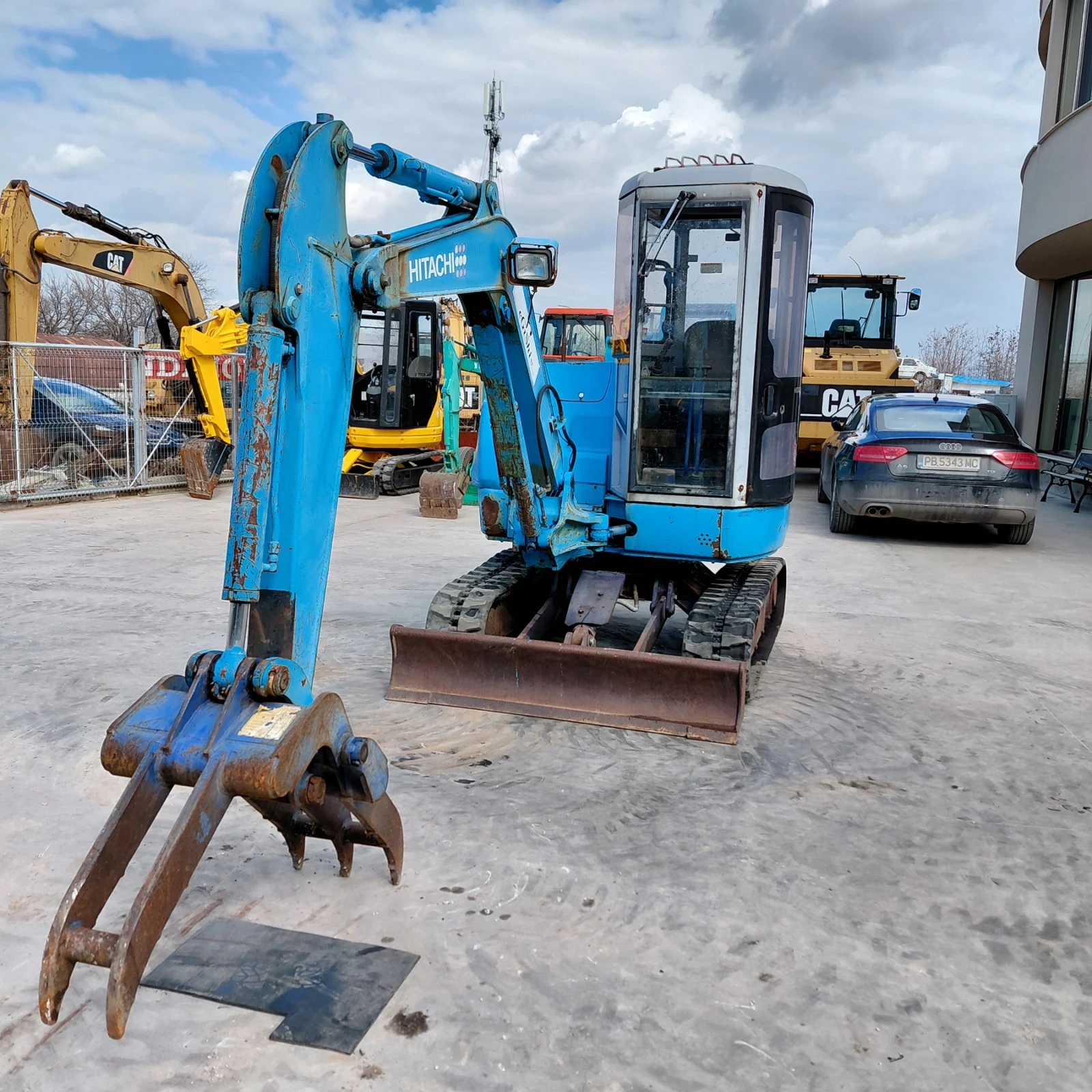 ����� Hitachi EX33U * ������� * 1 ����� + 2 ����  | Mobile.bg � ����������� 8