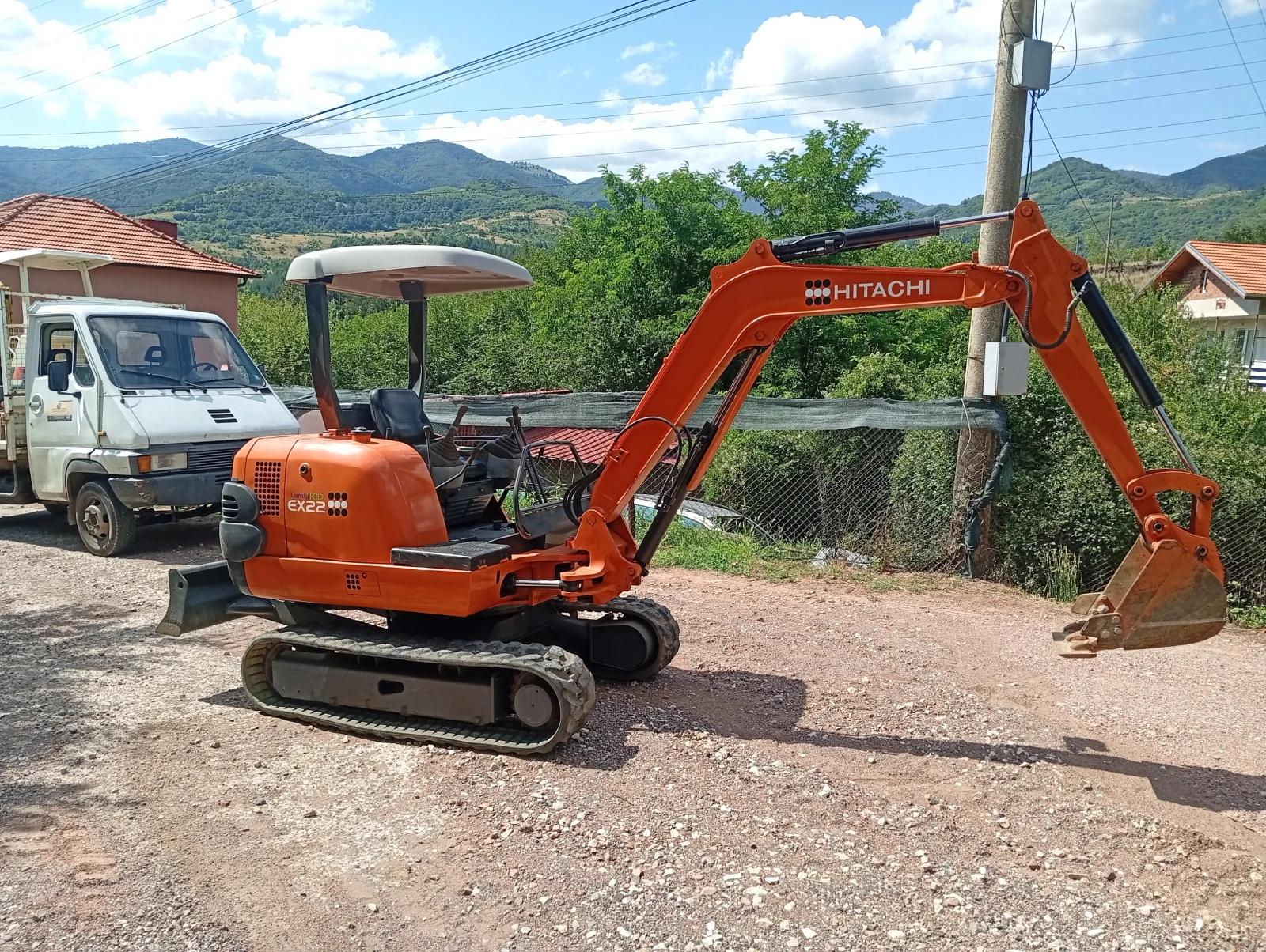 Багер Hitachi EX22, снимка 6 - Индустриална техника - 55400701
